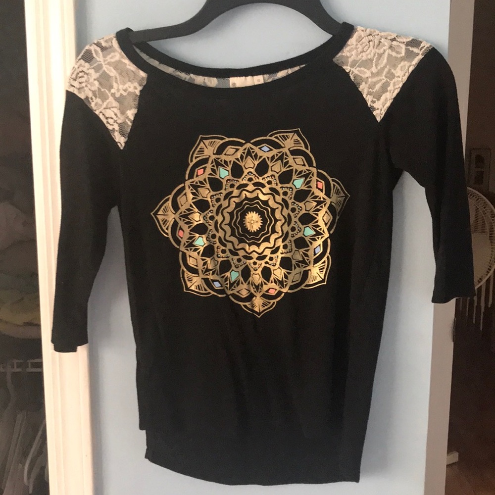 lace shirt